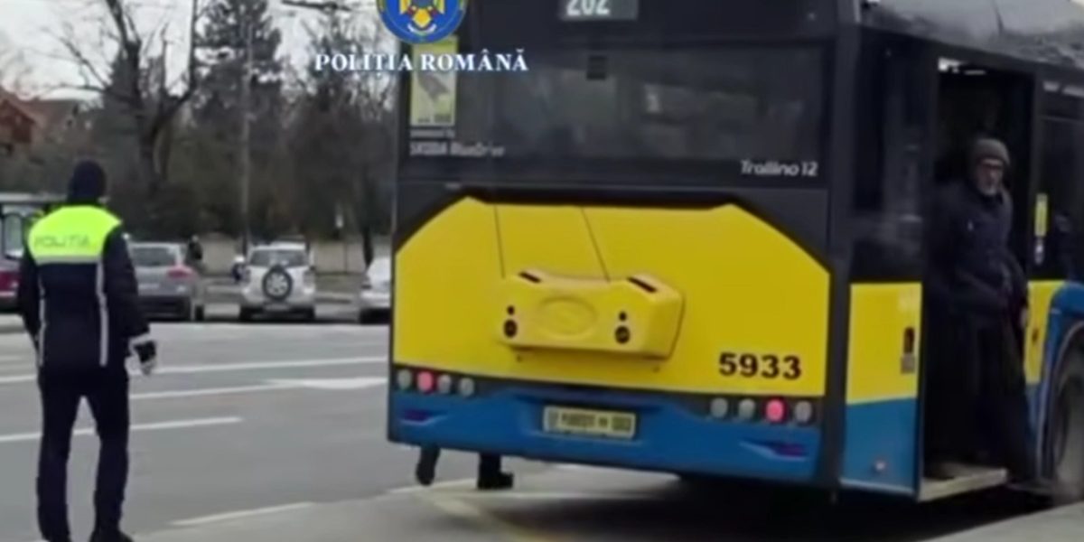 Ploiești: Troleibuze fără ITP timp de 30 de ani Troleibuzele din Ploiești au circulat timp de aproape trei decenii fără să fie supuse inspecției tehnice periodice (ITP), dezvăluie informațiile obținute recent