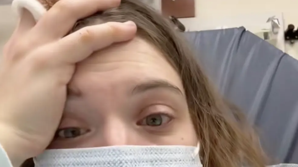 Rosul unghiilor, un obicei aparent inofensiv cu potențial letal O tânără de 21 de ani a trecut printr-o experiență traumatizantă din cauza unui obicei aparent banal: rosul unghiilor