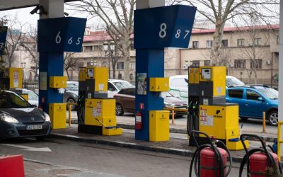 România are rezerve de combustibil pentru patru luni în cazul unei crize majore de aprovizionare Ministrul Energiei, Bogdan Ivan, a declarat că România deține stocuri suficiente de petrol și motorină pentru a face față unei eventuale întreruperi complete a importurilor