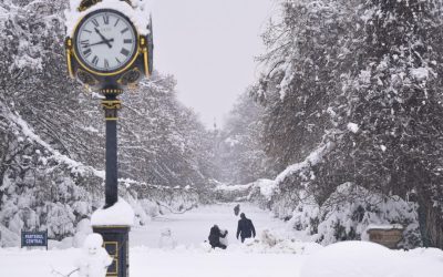 Bucureștenii se pregătesc din nou pentru ninsori, dar de data aceasta meteorologii anunță că va fi vorba de precipitații slabe