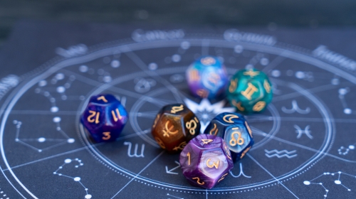 Horoscop: Soarele se întâlnește cu Saturn, iar zodiile fac promisiuni București – Astrologii avertizează: după energia inspirațională adusă de conjuncția Soare-Neptun din 22 martie, o nouă etapă începe pe 25 martie, când Soarele se întâlnește cu Saturn