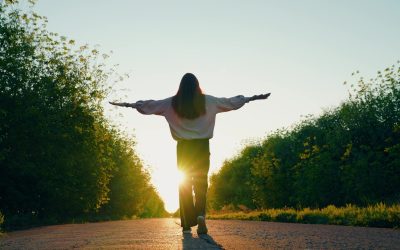 Primăvara, anotimpul renașterii, vine cu oportunități pentru un stil de viață mai sănătos Primăvara aduce cu sine zile mai lungi, vreme mai caldă și o explozie de culori în natură