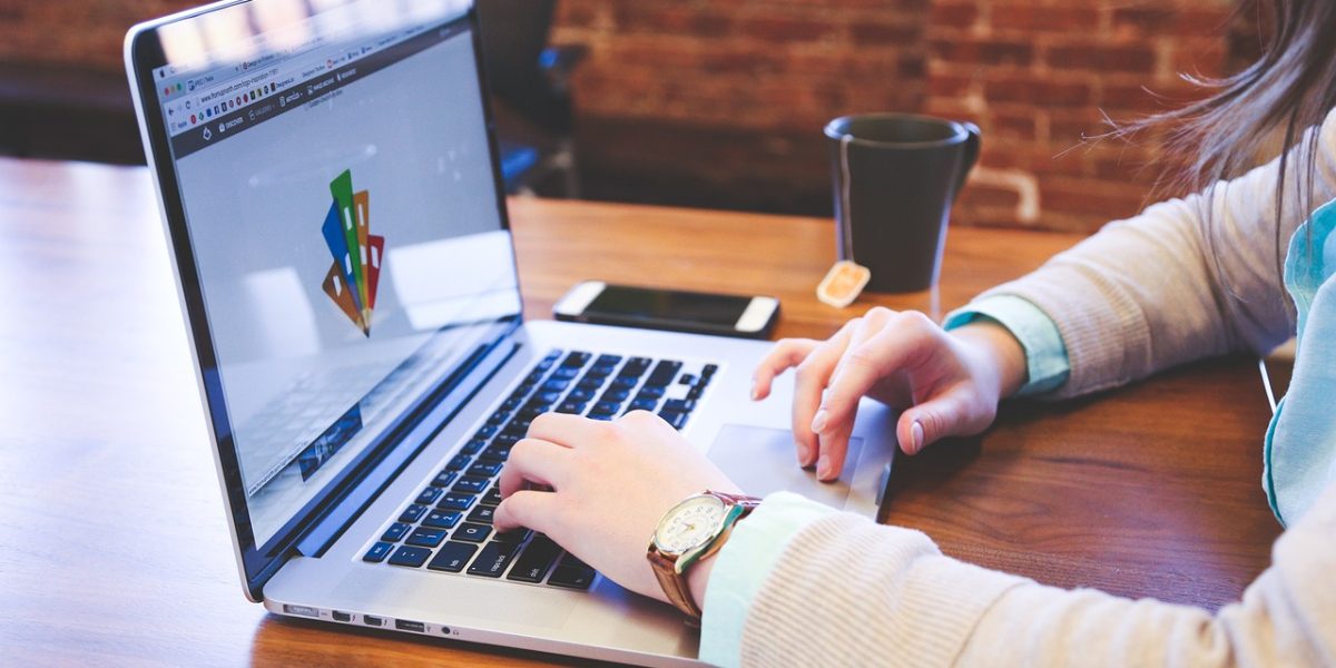 Dosarul electronic de sănătate, accesibil direct pacienților din vară Casa Națională de Asigurări de Sănătate (CNAS) va lansa în această vară o platformă informatică care va permite pacienților acces direct la dosarul lor electronic de sănătate