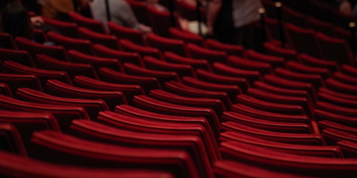 Ciucu deblochează concursurile pentru managerii teatrelor bucureștene Primarul general al Capitalei, Ciprian Ciucu, a anunțat marți demararea procedurilor pentru organizarea concursurilor destinate ocupării funcțiilor de manageri ai teatrelor din București