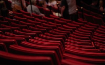 Ciucu deblochează concursurile pentru managerii teatrelor bucureștene Primarul general al Capitalei, Ciprian Ciucu, a anunțat marți demararea procedurilor pentru organizarea concursurilor destinate ocupării funcțiilor de manageri ai teatrelor din București