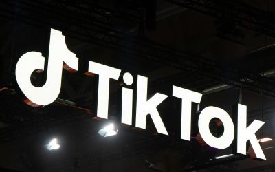 TikTok, investigat de UE: Aplicația colectează date despre utilizatori, chiar și fără cont Comisia Europeană investighează TikTok, suspectând că aplicația ar putea colecta date despre utilizatori, chiar și în cazul celor care nu au cont sau nu folosesc platforma