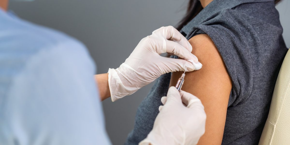 Campanie Națională de Vaccinare pentru Copii: „Copil Vaccinat = Copil Protejat” Institutul Național de Sănătate Publică (INSP) lansează o campanie de amploare pentru a sublinia importanța vaccinării în rândul copiilor