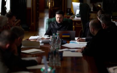 Ucraina propune un schimb de interceptoare de drone pe rachete Patriot în Orientul Mijlociu Președintele ucrainean Volodimir Zelenski a lansat un apel către aliații Statelor Unite din Orientul Mijlociu, propunând un schimb de interceptoare de drone, fabricate de Ucraina, pe rachete de tip PAC-3 pentru sistemele Patriot