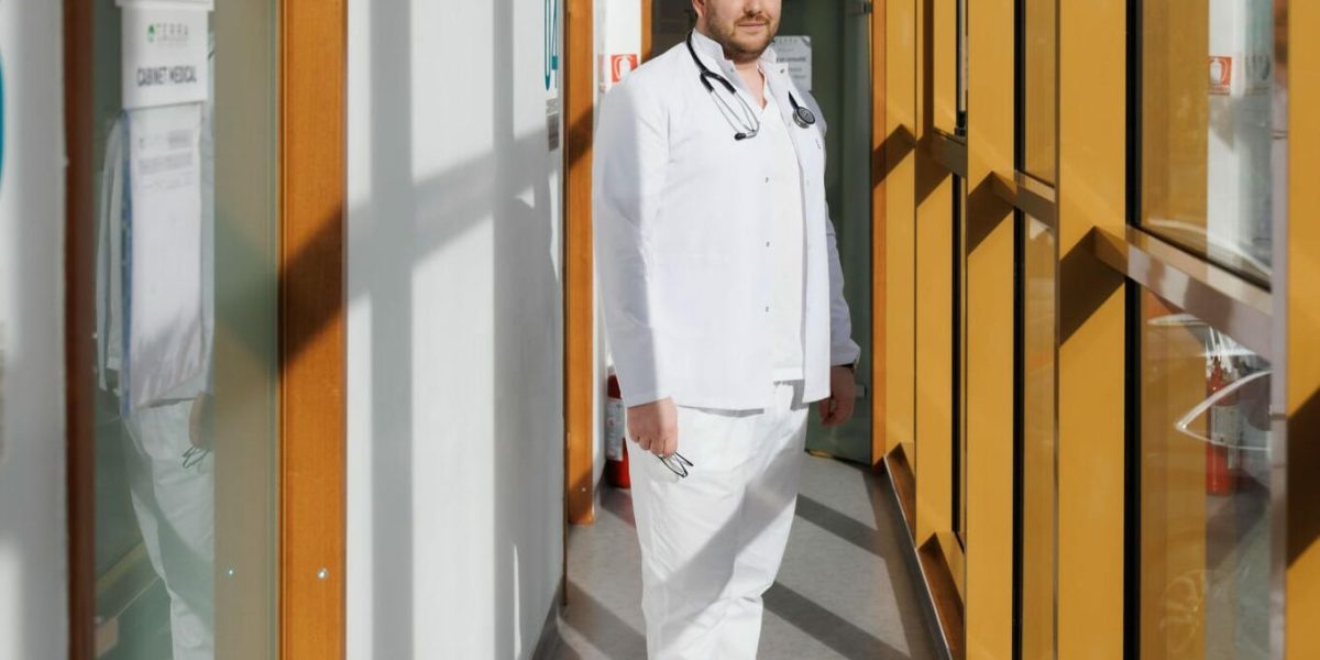 Ora de vară se apropie: Ce efecte are asupra organismului și cum ne pregătim România va trece la ora de vară în noaptea de 28 spre 29 martie 2026