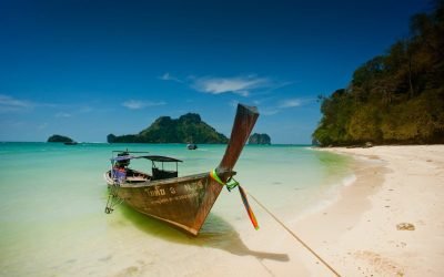 Cât costă o vacanță în Thailanda: ghid practic pentru turiști Thailanda, o destinație exotică celebră pentru plajele sale spectaculoase, cultura fascinantă și prețurile atractive, atrage anual un număr impresionant de turiști