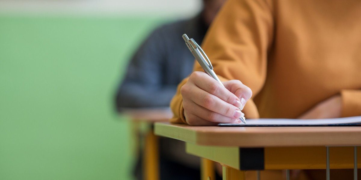 Rezumate de la simulare, înainte de termen? Suspiciuni la nivel național București, 2 aprilie