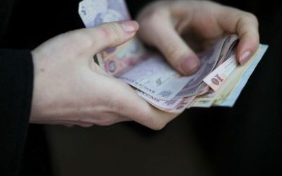 Salariile au crescut în februarie, arată datele oficiale INS din România
