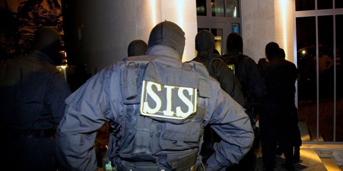 Spioni de la Chișinău șantajează: Cer bani de la cetățeni