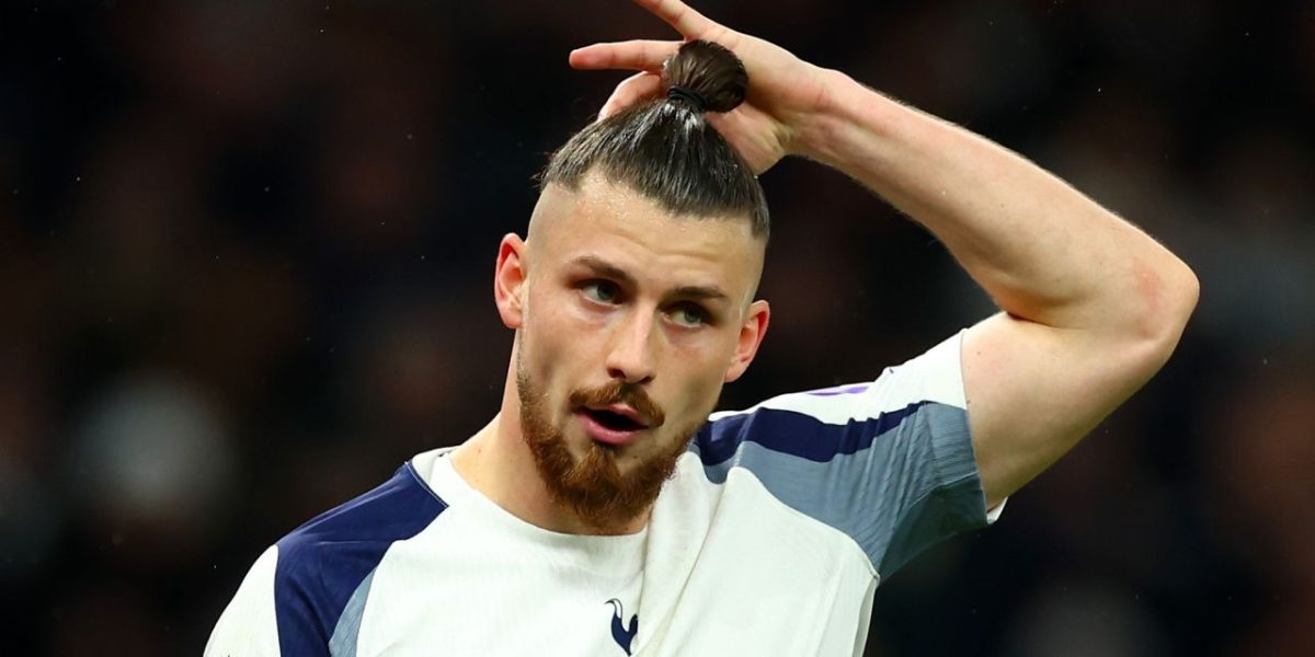 Drăgușin, într-un record NEGATIV la Tottenham: Ce nu s-a mai văzut de 49 de ani