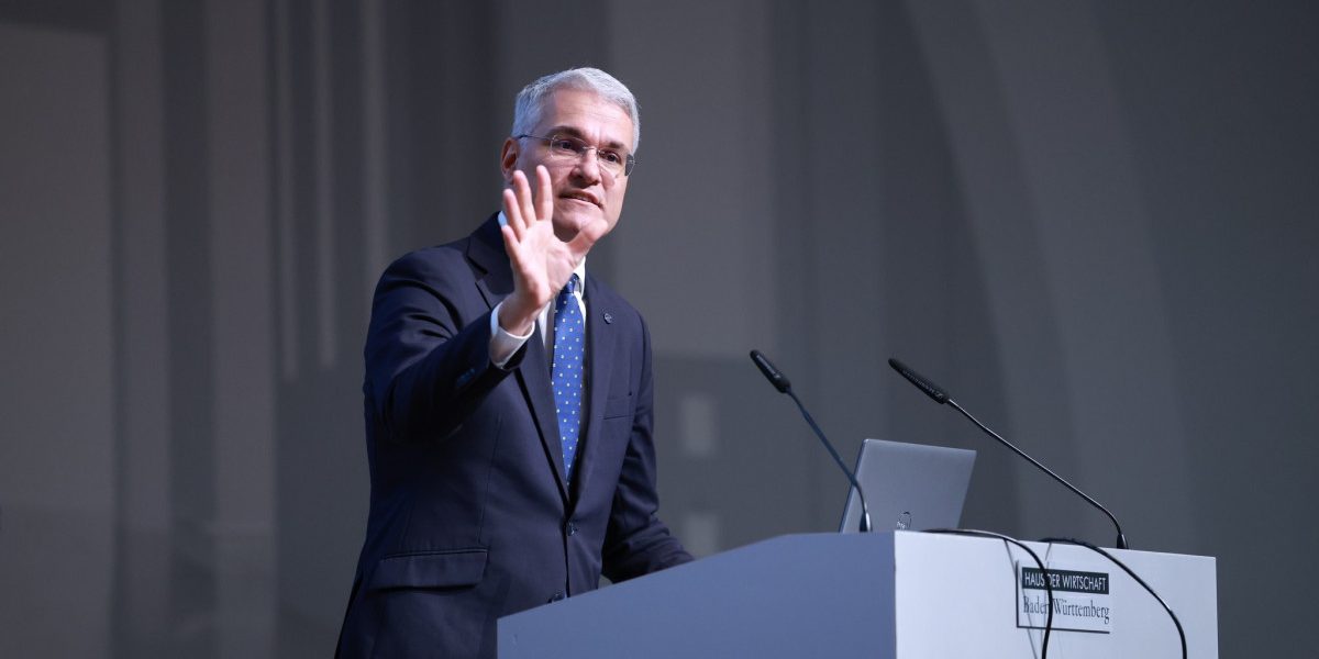 România, în pericol: Pîslaru dezvăluie ce pierderi aduce criza. PSD, vizat