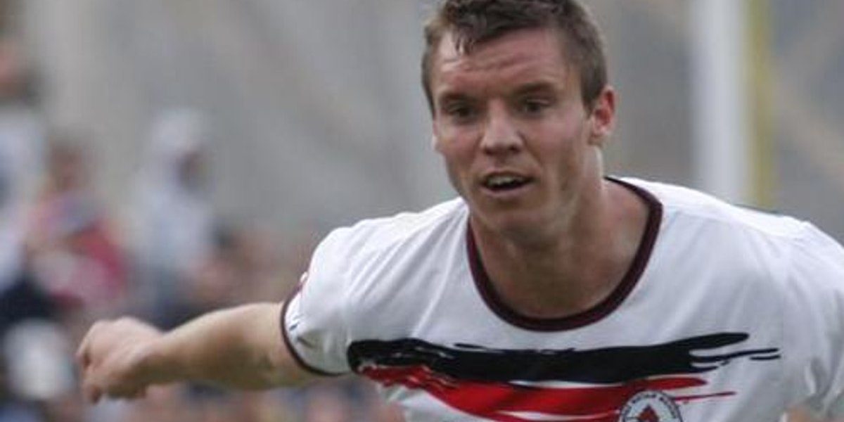 Fost campion CFR Cluj, pe ringul de luptă: O femeie, adusă legată!