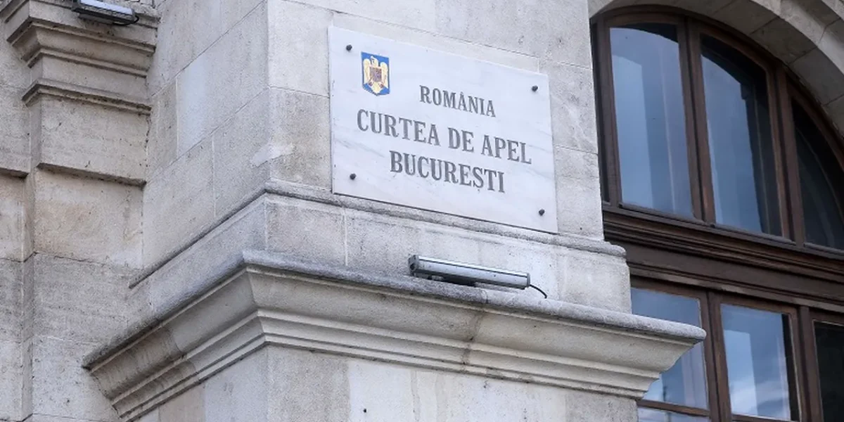 Curtea de Apel București a suspendat decizia CNA privind retragerea licenței Realitatea Plus Curtea de Apel din București a decis, miercuri, suspendarea executării hotărârii prin care Consiliul Național al Audiovizualului (CNA) a retras licența postului Realitatea Plus