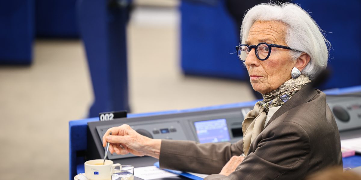 Lagarde: Noul șoc energetic riscă inflația. UE, cereri pentru sprijin fiscal țintit