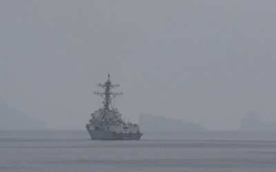 Iran amenință SUA: Vasele de război americane, avertizate în Strâmtoarea Hormuz