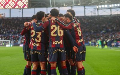 Echipa și fanii, singuri în fața pericolului