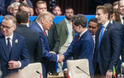 Trump Mulțumește României, Dar Ratează Summitul B9 de la București Bucureștiul se pregătește să găzduiască summitul Formatului București 9 (B9) pe 13 mai, eveniment la care, potrivit unor surse politice, președintele american, Donald Trump, nu va putea participa