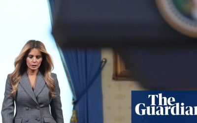 Melania Trump respinge legăturile cu Jeffrey Epstein într-o declarație neașteptată Fosta Primă Doamnă a Statelor Unite, Melania Trump, a negat public orice relație cu controversatul Jeffrey Epstein și cu complicea acestuia, Ghislaine Maxwell
