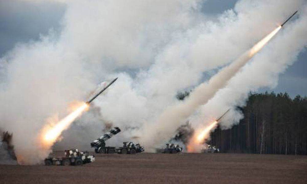 Criza din Orientul Mijlociu: Israel pregătește atacuri asupra instalațiilor iraniene, cu acordul SUA în așteptare Un oficial israelian de rang înalt din domeniul apărării a declarat sâmbătă că Israel se pregătește să atace instalațiile energetice iraniene