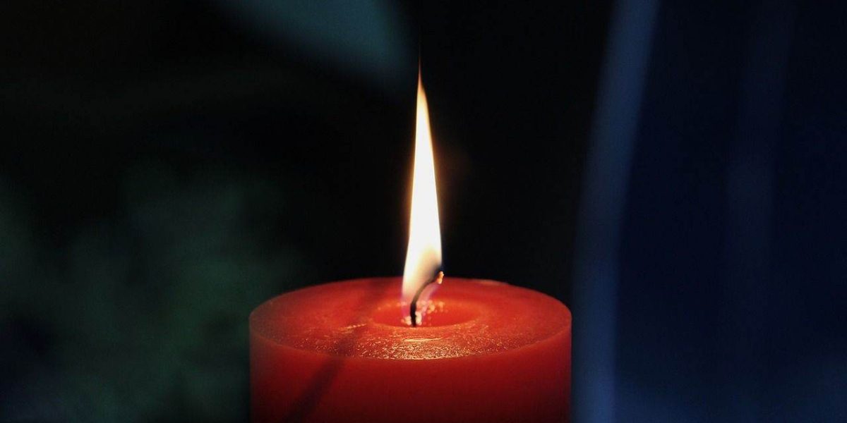 Sfânta Lumină ajunge astăzi la București din Ierusalim, pe 11 aprilie 2026