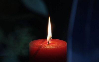 Sfânta Lumină ajunge astăzi la București din Ierusalim, pe 11 aprilie 2026