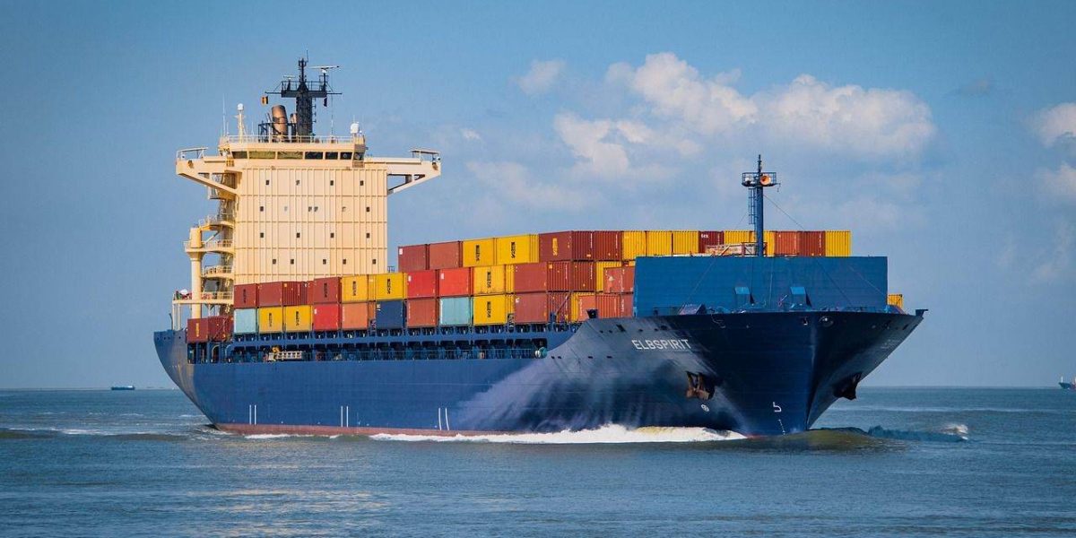 Iranul amenință cu închiderea Strâmtorii Hormuz dacă SUA menține blocada