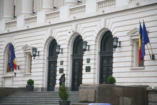 Dobânda overnight, pe loc: 5,70% în data de 20 aprilie 2026