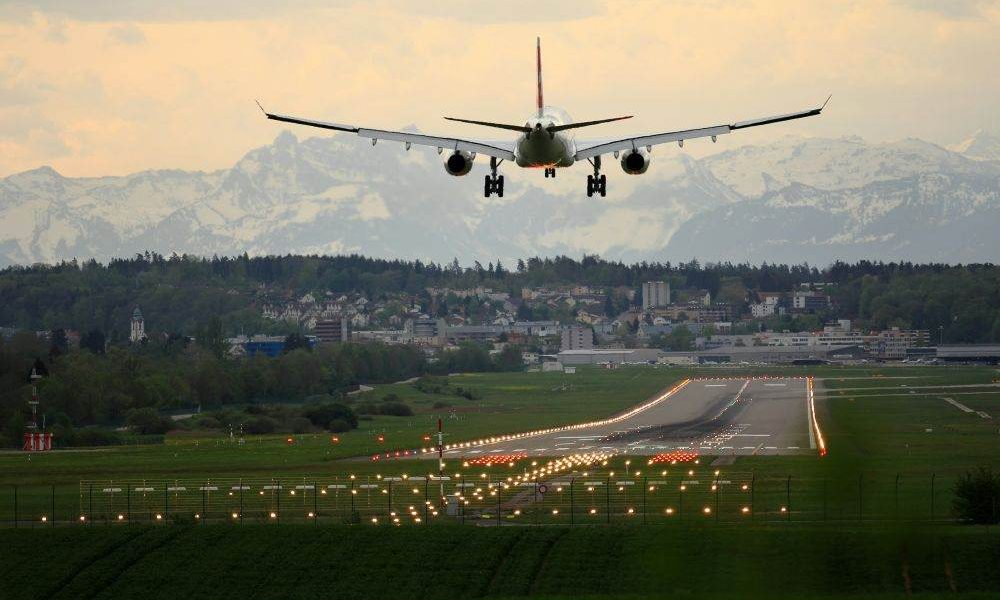 UE vrea combustibil sintetic pentru avioane: Decizie crucială din 2026