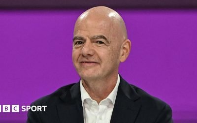 Iranul va juca la Cupa Mondială, meciurile rămânând în Statele Unite, confirmă Infantino Președintele FIFA, Gianni Infantino, a confirmat că echipa națională de fotbal a Iranului va participa la Cupa Mondială și că meciurile acesteia se vor desfășura în Statele Unite, conform programului stabilit