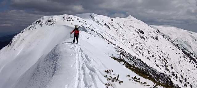 Salvamont: Iarnă persistentă pe crestele din România – Ascensiunile, riscante fără echipament