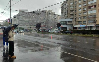 Ploi și frig la Cluj-napoca: Temperaturi de abia 12 grade