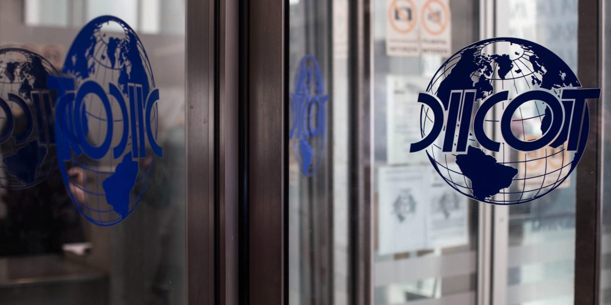 Tânăr și adolescentă, acuzați că au obligat o minoră din Teleorman să se prostitueze