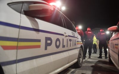 Tineri, prinși într-un carusel: Intervenție spectaculoasă a pompierilor!