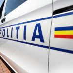 Un tânăr de 23 de ani a fost reținut după ce polițiștii au efectuat un mandat de aducere în județul Constanța, într-un dosar penal ce vizează infracțiuni cu caracter fascist și legionar