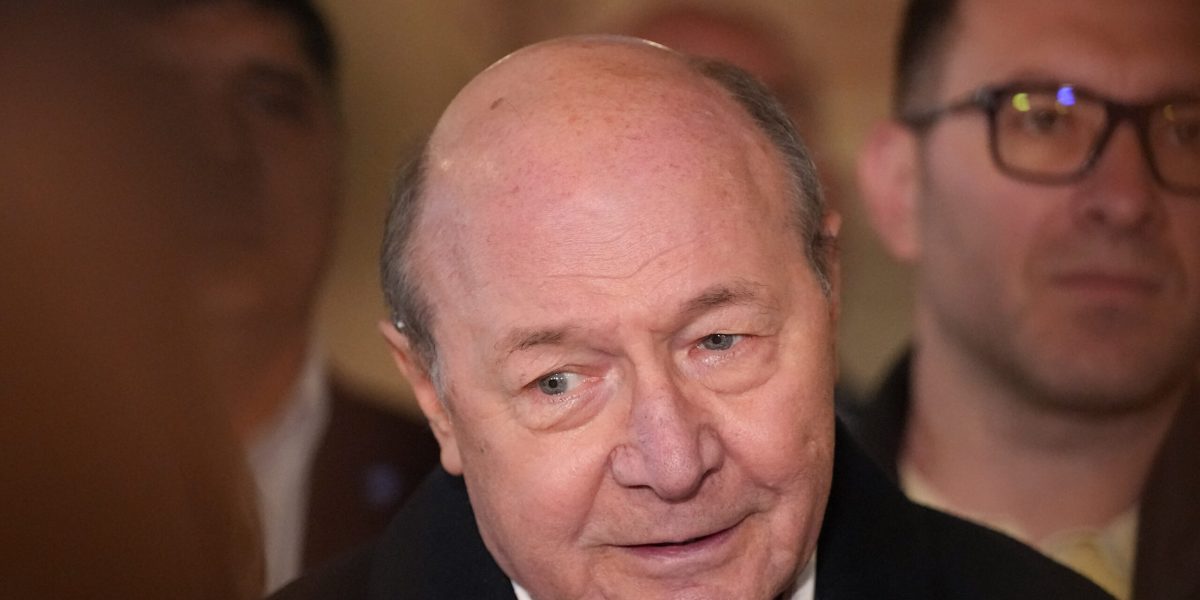 Băsescu, reacție DURĂ: Trump și Putin, UMILIȚI de votul din Ungaria
