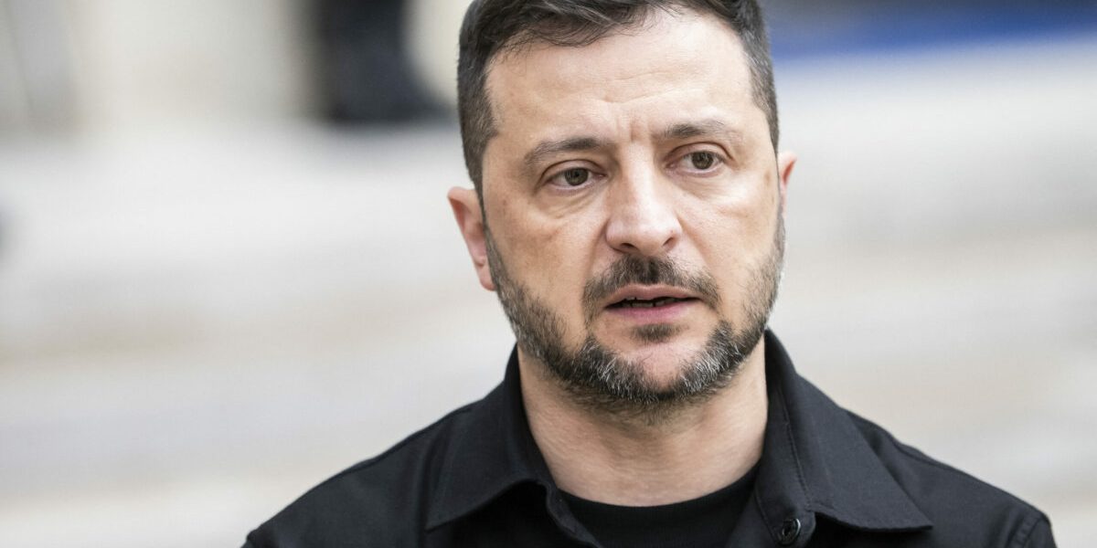 Belarus: Drumuri spre Ucraina și tunuri instalate la frontieră