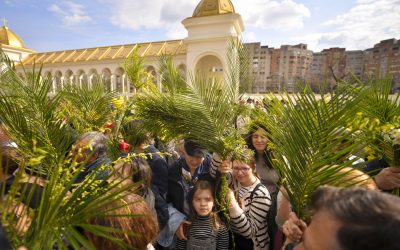 Floriile: Semnificația religioasă și tradițiile populare În fiecare an, credincioșii din România și de pretutindeni celebrează Floriile, o sărbătoare cu o încărcătură spirituală profundă și cu tradiții populare bogate