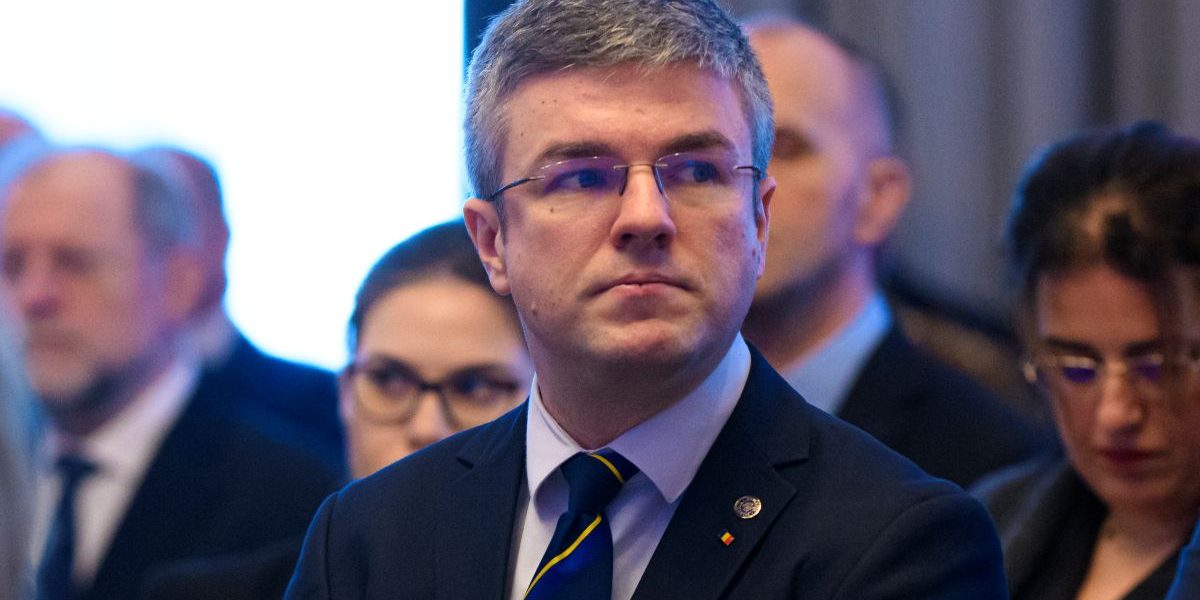 Revolte la Mangalia: Foștii angajați, banii de paști promiși