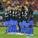 Mesajul emoționant al suporterilor FCSB pentru Mircea Lucescu