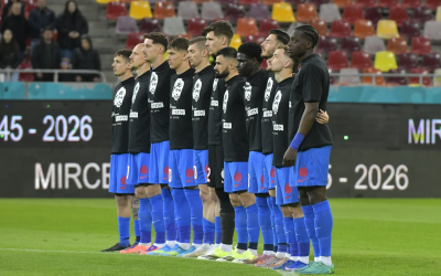 Mesajul emoționant al suporterilor FCSB pentru Mircea Lucescu