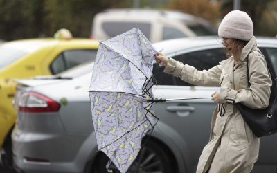 Alertă meteo: Ploi torențiale, vânt puternic și ninsoare în toată țara. Cum scapă bucureștenii?