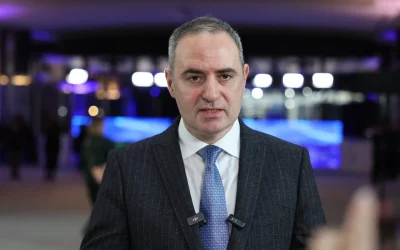 Criza politică aruncă România în panică: Dobânzile la împrumuturi trec de 7%