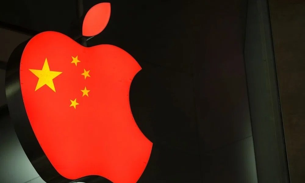 Vânzări smartphone în scădere în China: Apple sfidează criza. Cine e lider?