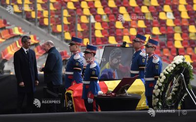 Băsescu, omagiu emoționant pentru Mircea Lucescu la mormânt