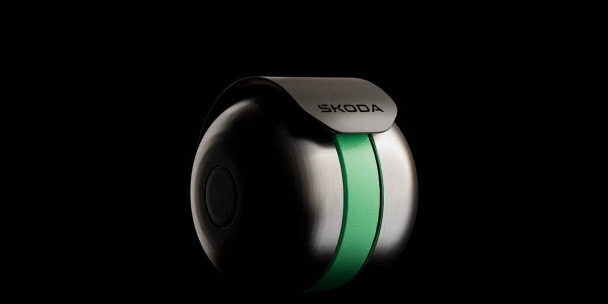 Škoda creează un clopoțel pentru bicicletă care “sparge” zgomotul căștilor Škoda Auto, în colaborare cu cercetătorii de la Universitatea din Salford, a dezvoltat DuoBell, un clopoțel pentru biciclete conceput pentru a spori siguranța pe străzile orașului