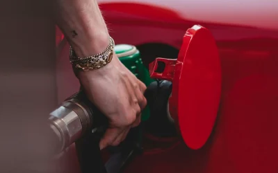 Prețuri mai mici la carburanți: Unde găsești cea mai ieftină benzină în România